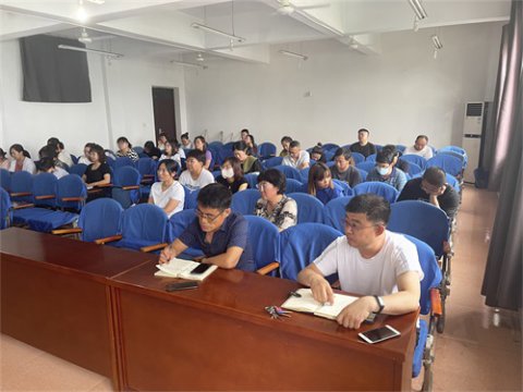 滦南县职业教育中心召开2023年暑假前及假期 班主任工作部署会