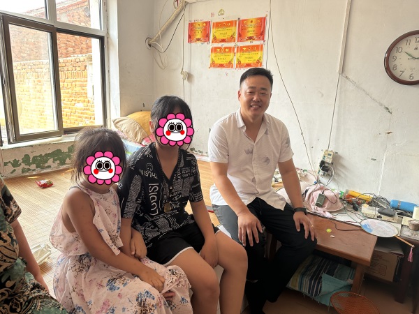 三个孩子多了90名“代理爸妈” ——玉田职教中心党支部开展“一对一”帮扶活动