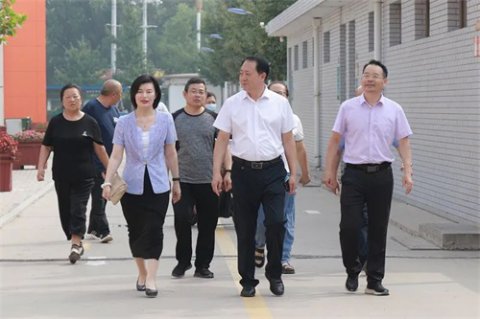 市教育局领导莅临乐亭职校检查指导安全工作