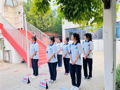 初秋相见，共赴美好——丰南职教中心幼儿保育专业部路队训练