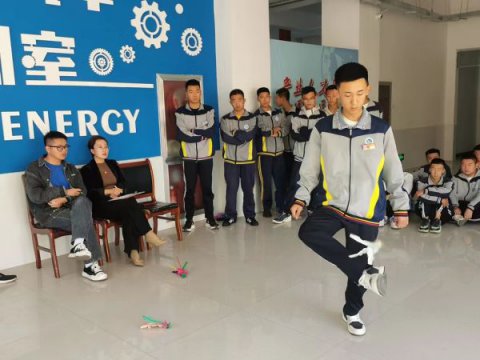 滦南县职业教育中心机电部：组织跳绳、踢毽子选拔赛