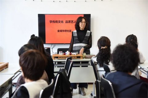 职业教育进社区 展现职教新风采丨唐山一职专开展社区培训