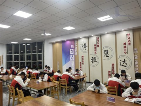 书香为伴 和书为友——丰南职教中心机加工专业部开展主题读书活动