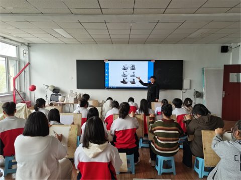 专业探索谱新篇 教研攻关战高考——丰南职教中心平面设计专业部教研课改纪实