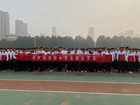 防震于心，安全于行----丰南职教中心机电A、B部地震逃生演练