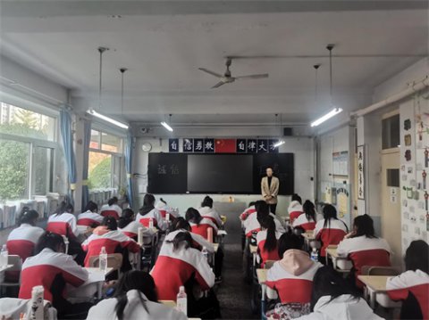以考促学提质量  奋笔疾书展韶华 ——丰南职教中心幼儿保育专业部组织21级第一次月考