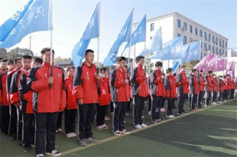 乐亭职校：信心满满 迎接期中考试