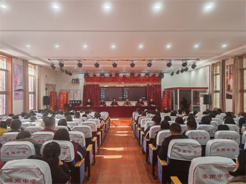 “职普融通”搭建学生成才“立交桥” —滦南职教中心、滦南中学举行职普融通工作宣讲会议