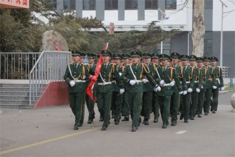 乐亭综合职校|【国旗下的思政课】练就精湛技能 成就出彩人生