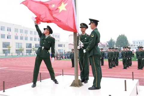 乐亭职校教官团 一道亮丽风景线