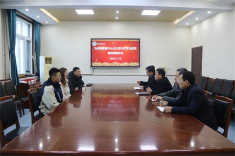 滦南职教中心：见义勇为施援手 家属感恩送锦旗