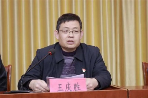 凝心聚力强堡垒 踔厉奋发开新局——乐亭职校党总支召开党员大会