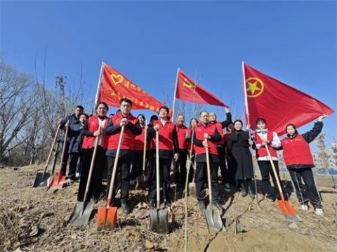 传承雷锋精神 凝聚奋进力量—— 遵化职校党总支部开展“学雷锋主题月”志愿服务系列活动