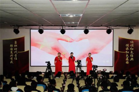 迁西职教中心：让爱国主义在朗诵中升华