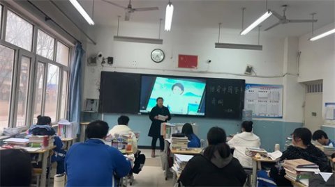 丰润职教中心开展 “缅怀先贤、践行文明、亲近自然 ”清明节系列活动