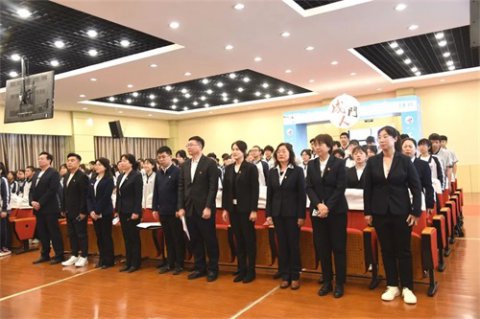 十八而志 青年担当丨唐山一职专举办五四表彰暨十八岁成人仪式