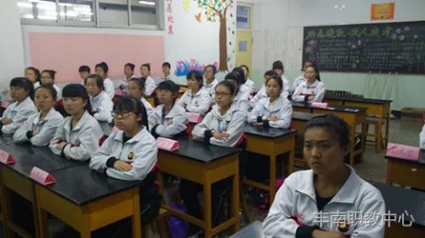 牢固树立总体国家安全观，提高全民国家安全意识 ——丰南职教中心深入开展全民国家安全教育活动