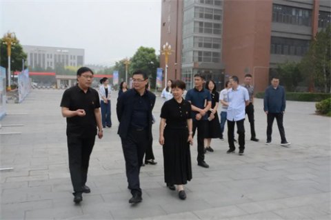 市政协委员走进迁安职教中心共话职业教育