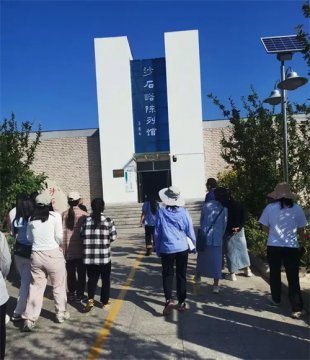 遵化职校顶岗实习生团建活动：踏寻红色之旅 汲取奋进力量
