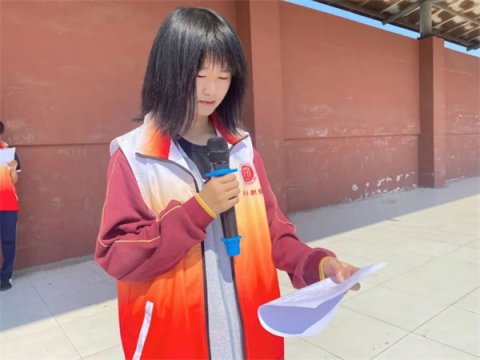 开平职校开展反对校园霸凌主题升旗仪式