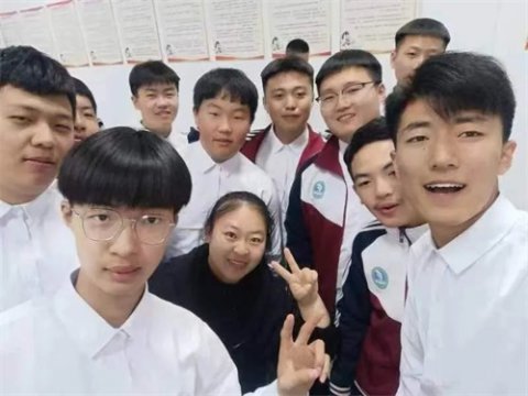 乐亭职校导师育人故事分享——洪艳