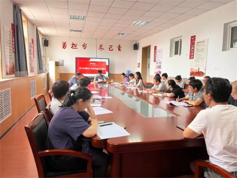 路南职校积极组织开展《中国共产党党员网络行为规定》专题学习