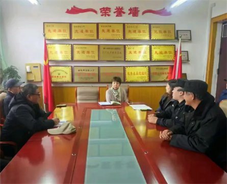 乐亭职校组织防恐防暴演练