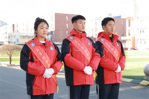 2025年河北省职业院校技能大赛中职组现代加工技术赛项在乐亭职校开赛
