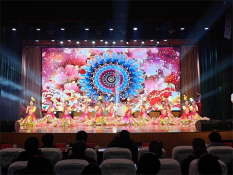 匠心筑梦启新程 奋楫扬帆谱华章——滦南县职业教育中心举办2025年元旦联欢会