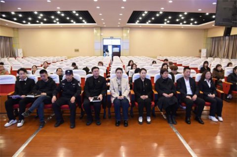 拒绝校园欺凌 共建阳光校园：唐山一职专召开学生欺凌治理委员会专题会议