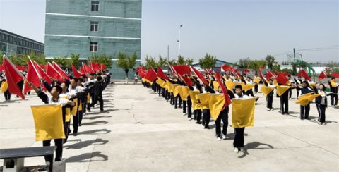 蓄势待发，共绽芳华——滦南职教中心机电部进行团体操训练