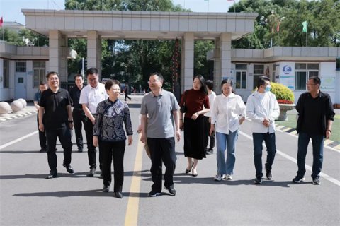 乐亭县政协调研乐亭职校 共商现代职教优化发展新路径