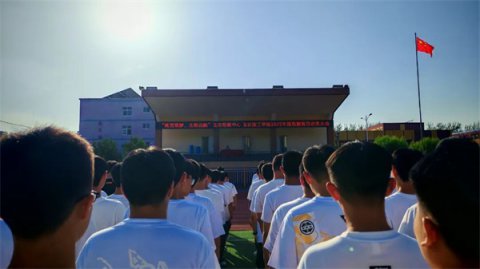 玉田职教中心玉田技工学校启动2025年规范教育月系列活动