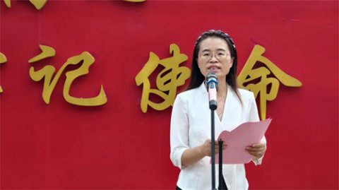 滦州职教中心：红色广场誓言铿锵 32名新师共启新程