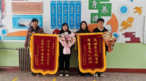 危难时刻显担当  紧急送医暖人心——锦旗送给机电工程部翟乙臣、张晶晶老师