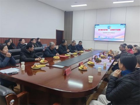 丰润综合职教中心工会隆重举行2025年退休职工荣退仪式