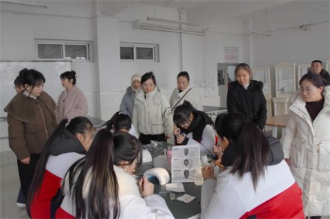 家校同心筑未来，携手共育谱新篇——丰南区职教中心（丰南高级技工学校）隆重召开第八届家长委员会成立大会