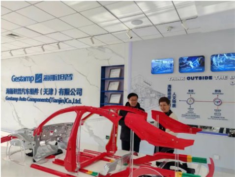 暖冬送暖迎新春 回访拓岗促就业—玉田职教中心开展新年回访拓岗工作