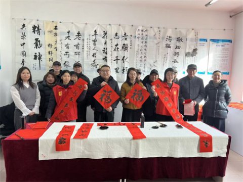 晨光南里社区开展迎新春活动