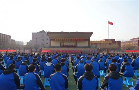 警银校携手筑防线 反诈护航伴成长玉田职教中心举办反诈宣传进校园主题活动