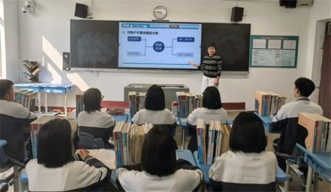 【唐山市职业教育名师风采展】匠心筑梦育桃李 静守讲台绽芳华——记滦南县职业教育中心刘雅静老师