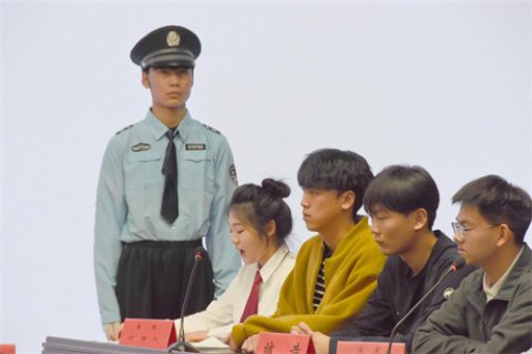 扣好法治纽扣 启航出彩人生——丰南区职教中心（丰南高级技工学校）开展模拟法庭法治实践活动