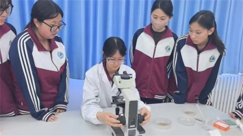 【职教活动周】——“星火少年”冯慕潇的匠心成长录