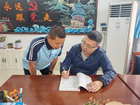 匠心沃土，师者如灯——优秀班主任事迹系列（七）李翔宇