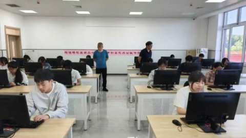 以技赋能 以赛促学 —— 鸦鸿桥校区技能节第四场顺利完赛