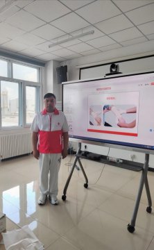 送教入企强急救 技能实操护安全 ——丰润综合职教中心开展企业急救技能专项培训