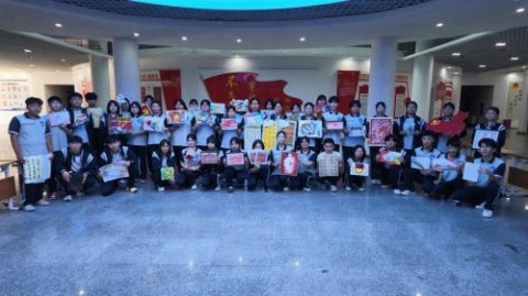 巧手匠心绘华章 红色文创颂党恩——丰润综合职教中心第二届红色文创大赛圆满收官