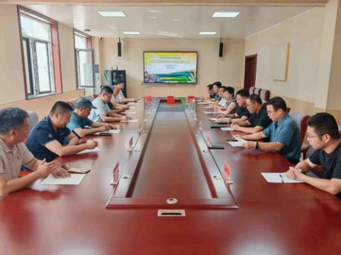 滦南职教中心举行紫苏收割机联合开发项目签约仪式