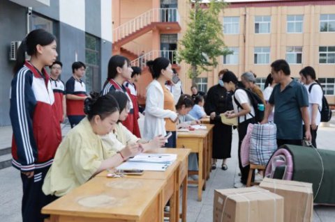 乐亭职校：初见倾“新” ，问声“你好”！