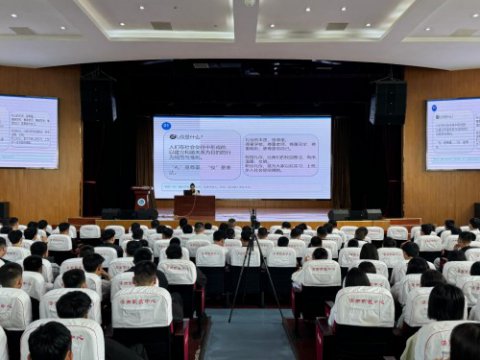 以礼立身铸品格 以仪正行启新程——滦南县职业教育中心开展26级新生文明礼仪专题教育